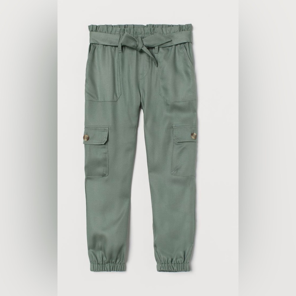 h&m girls utility joggers Size US 7 Color: gasoline/ Khaki green